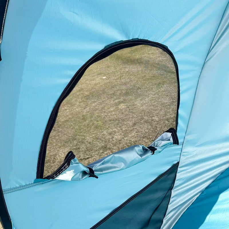 Portabelt strandtält för flera personer utomhus