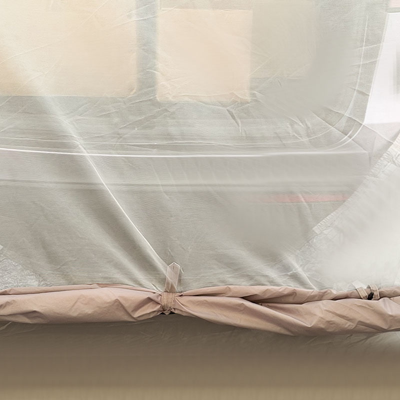 Utomhuscamping dubbellagertält som ansluts till baksidan av ett fordon