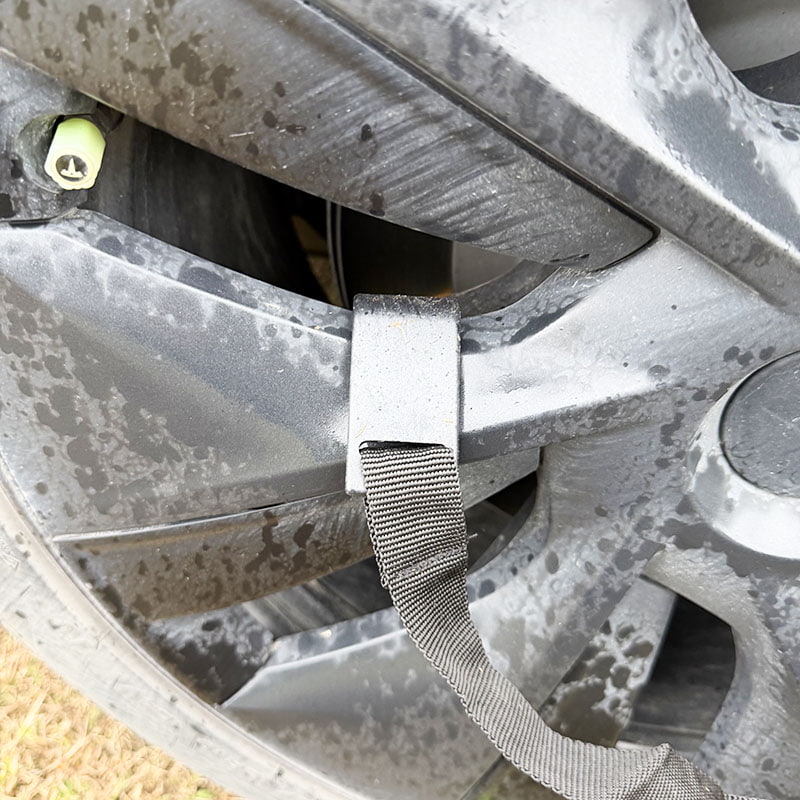 Utomhuscamping dubbellagertält som ansluts till baksidan av ett fordon