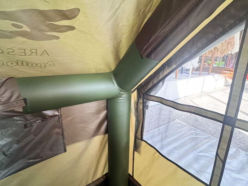 Militärgrönt uppblåsbart campingtält i liten storlek Militärgrönt uppblåsbart campingtält i liten storlek