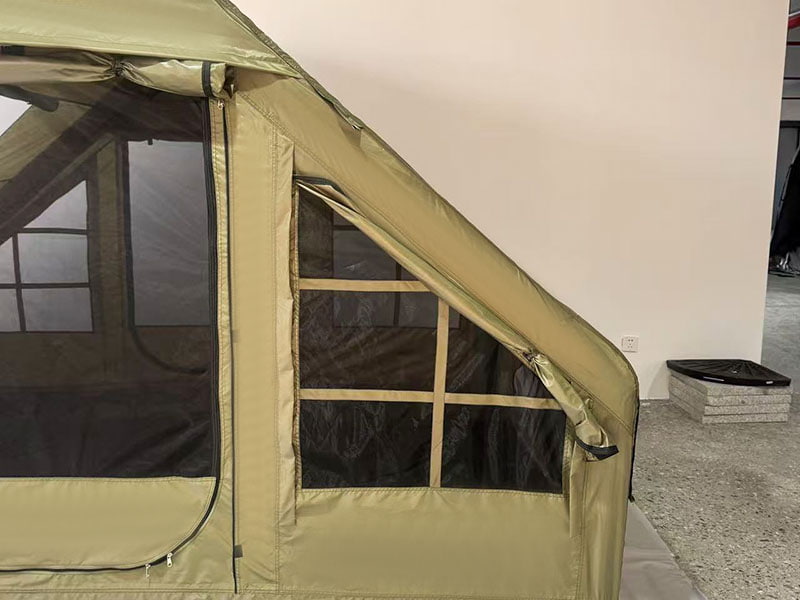 Militärgrönt uppblåsbart campingtält i liten storlek Militärgrönt uppblåsbart campingtält i liten storlek